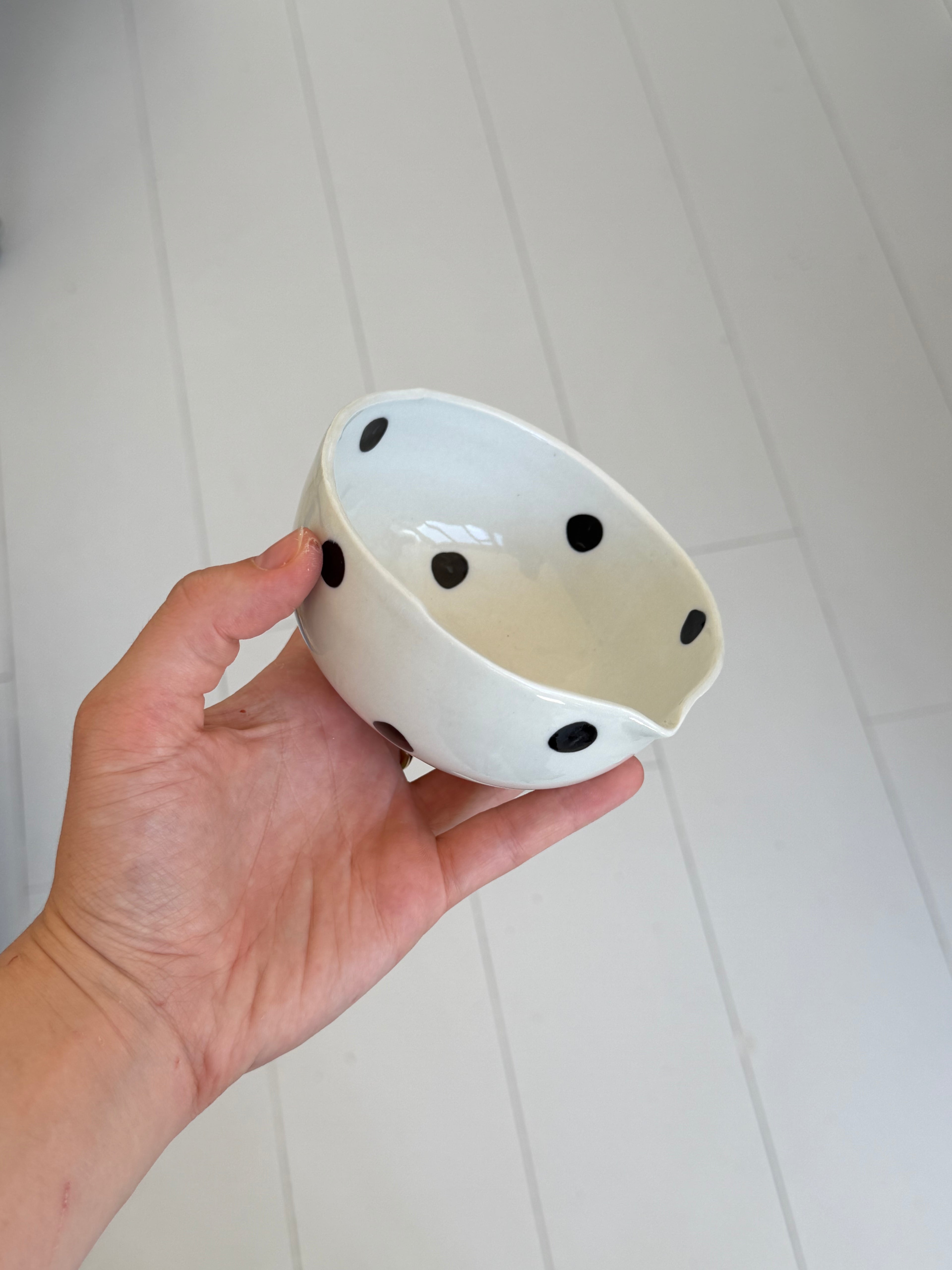 Dotty matcha bowl - second sale