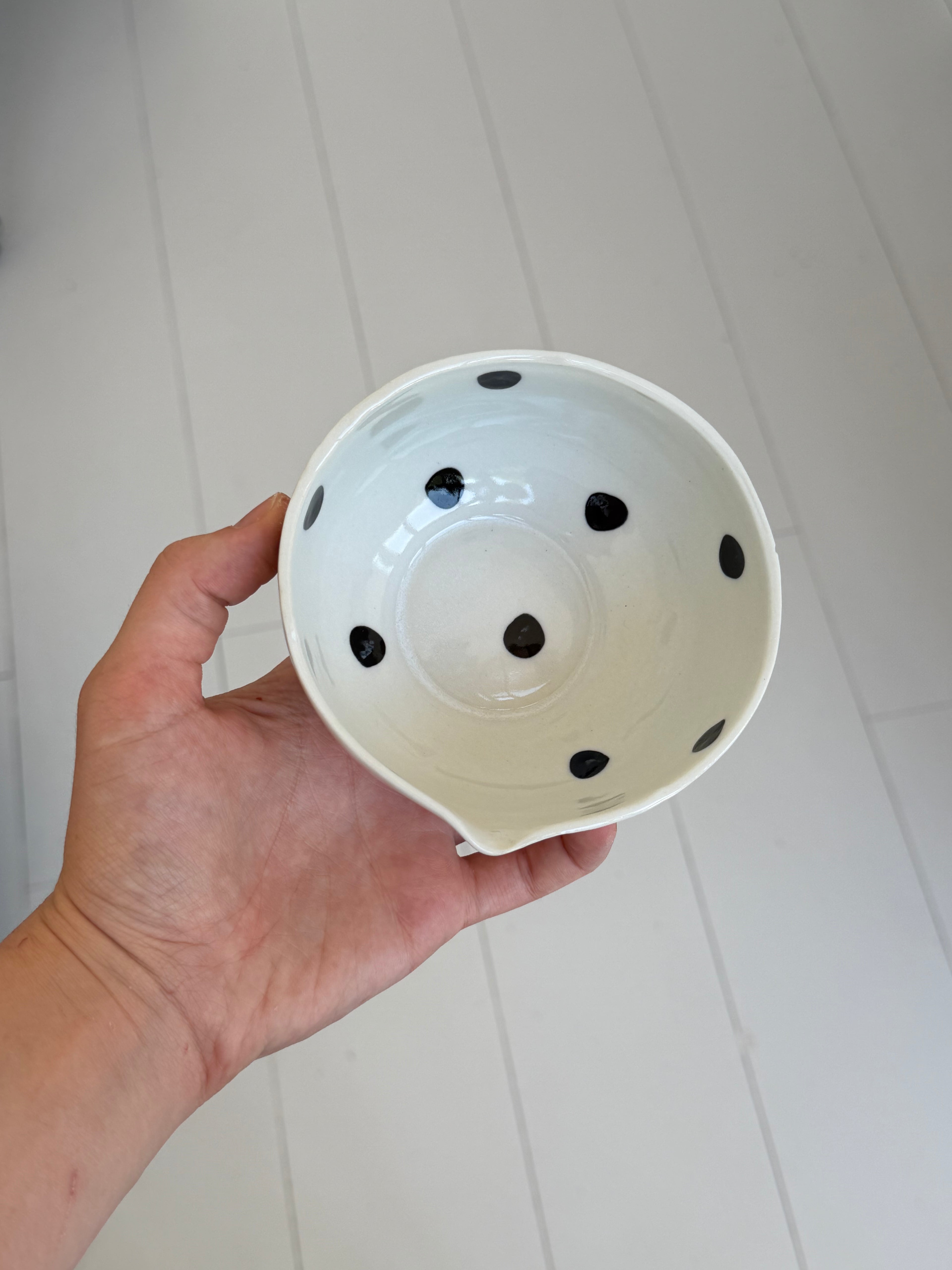 Dotty matcha bowl - second sale